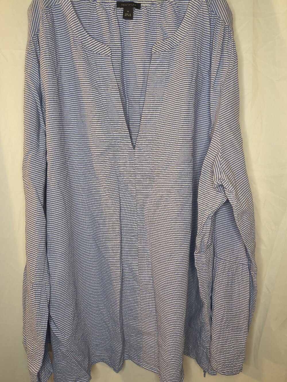 Ann Taylor Light Blue & White Striped V-Neck Tunic - Picture 3 of 5